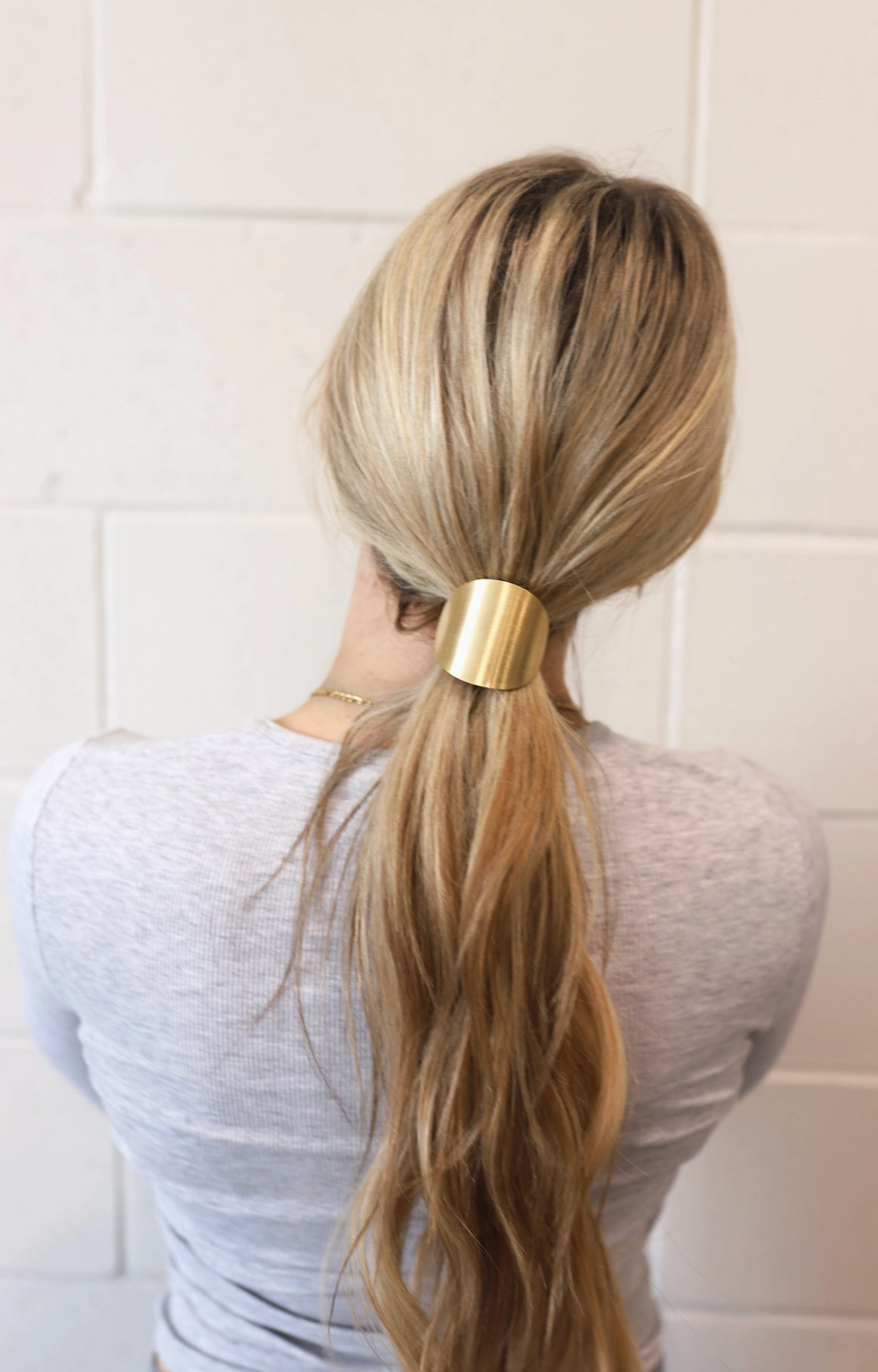 kaxi sleek rounded ponytail cuff