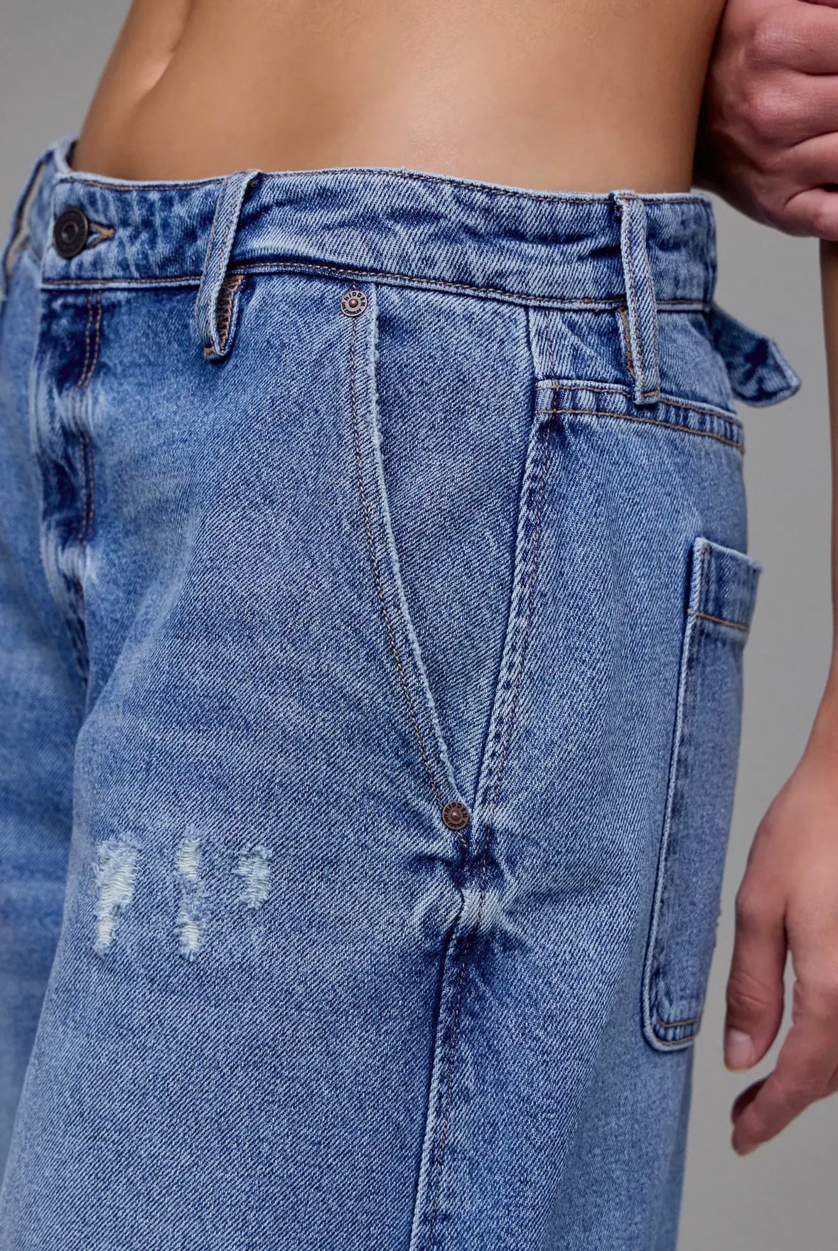 sammie barrel - vintage buckle