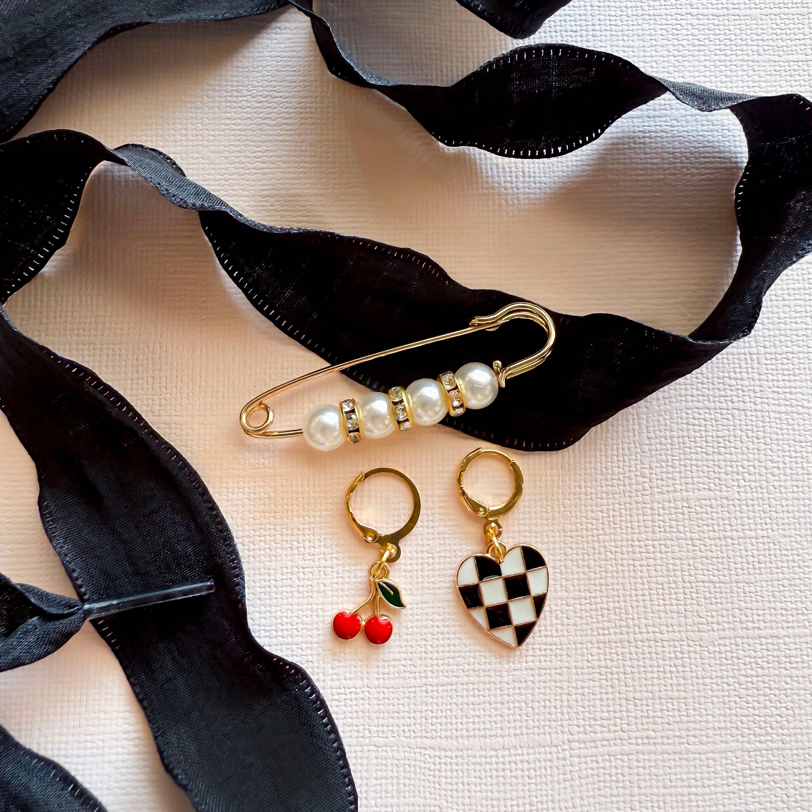 shoe charms and laces pack