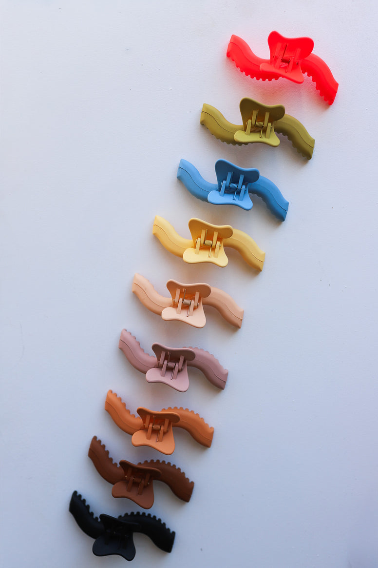 wavy hold everything claw - midi