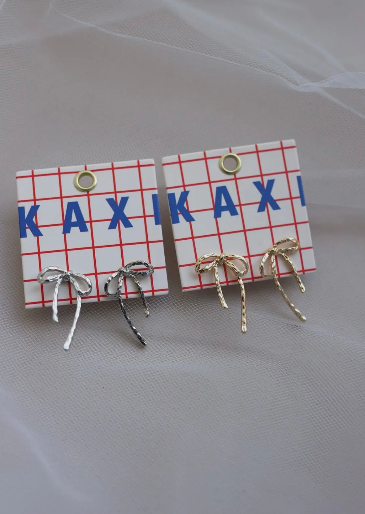 kaxi mini bow earrings