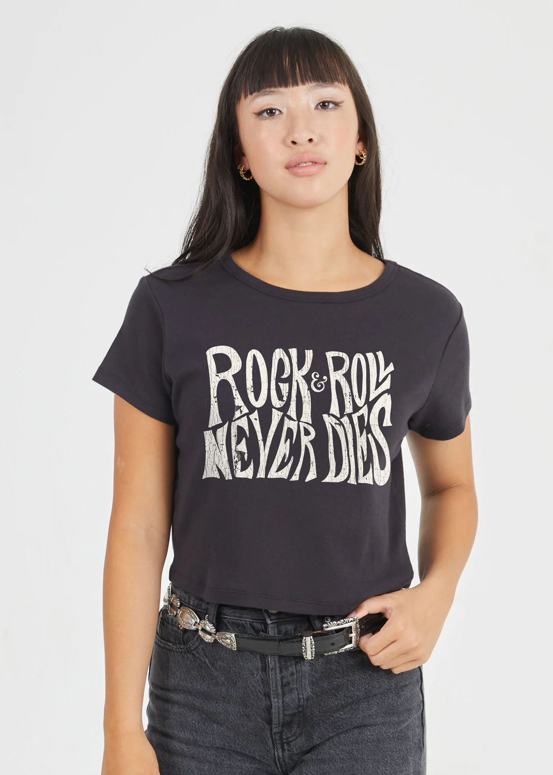 rock n roll never dies tee – Kindred People