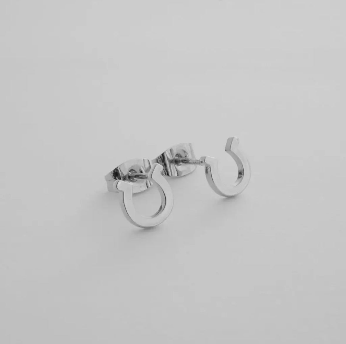 horseshoe studs