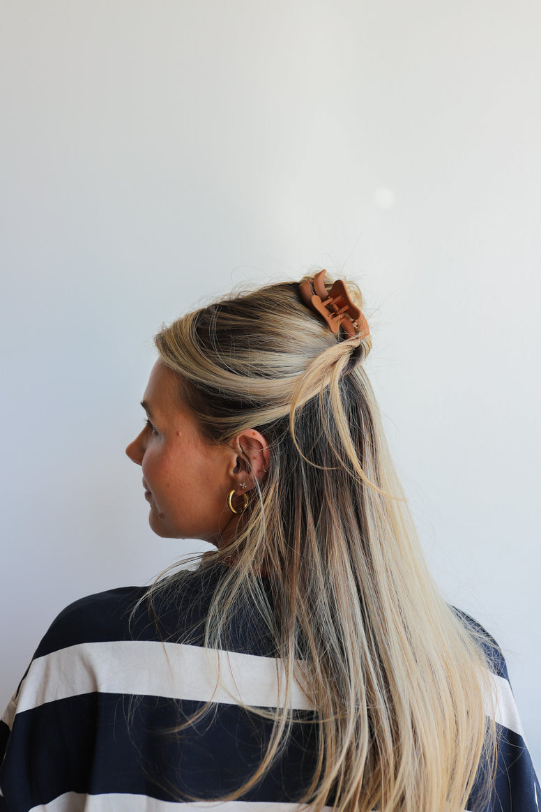 wavy hold everything claw - mini