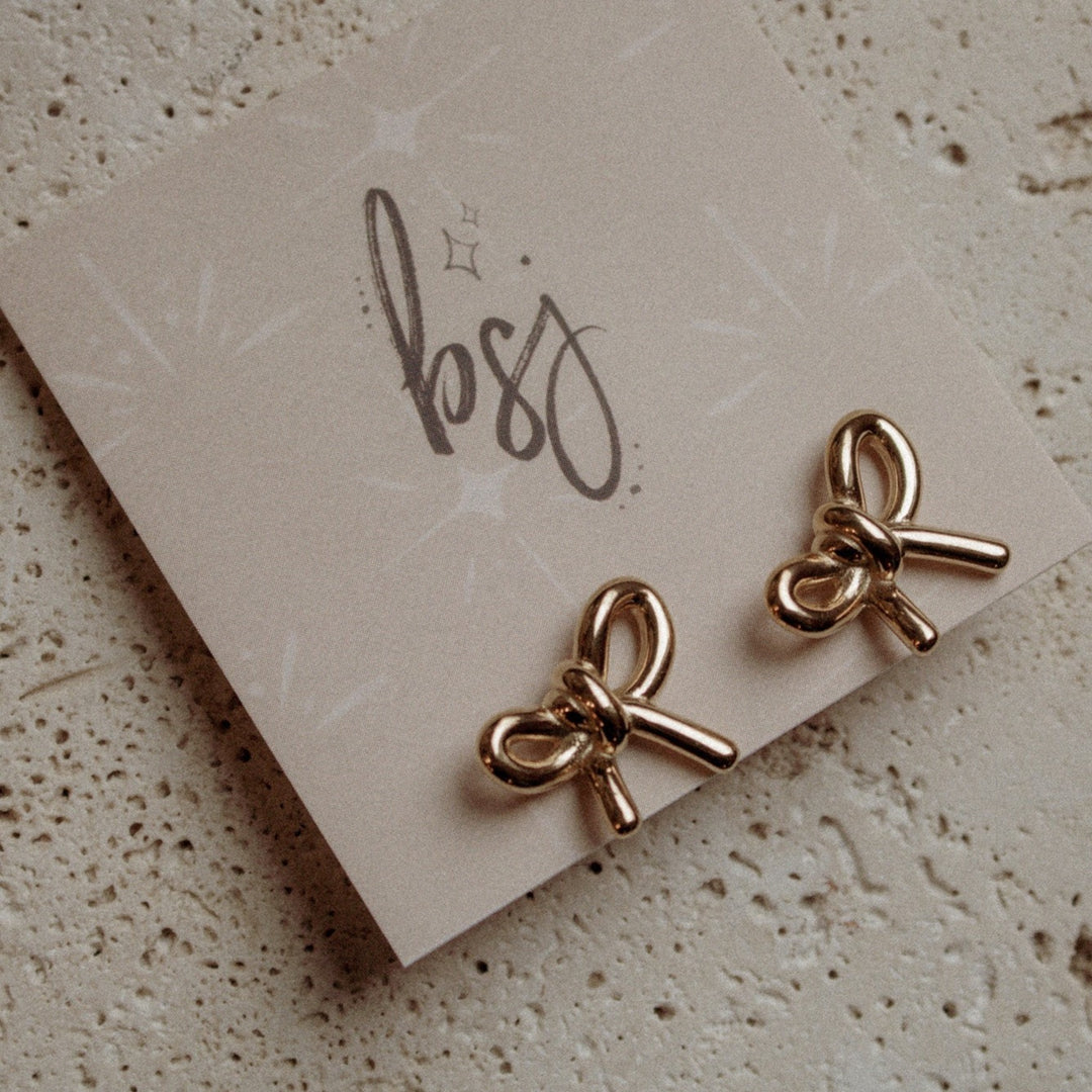 mini bow studs