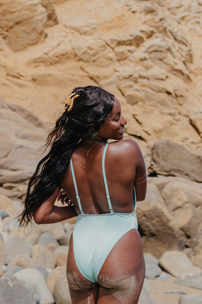 wavy hold everything claw - midi