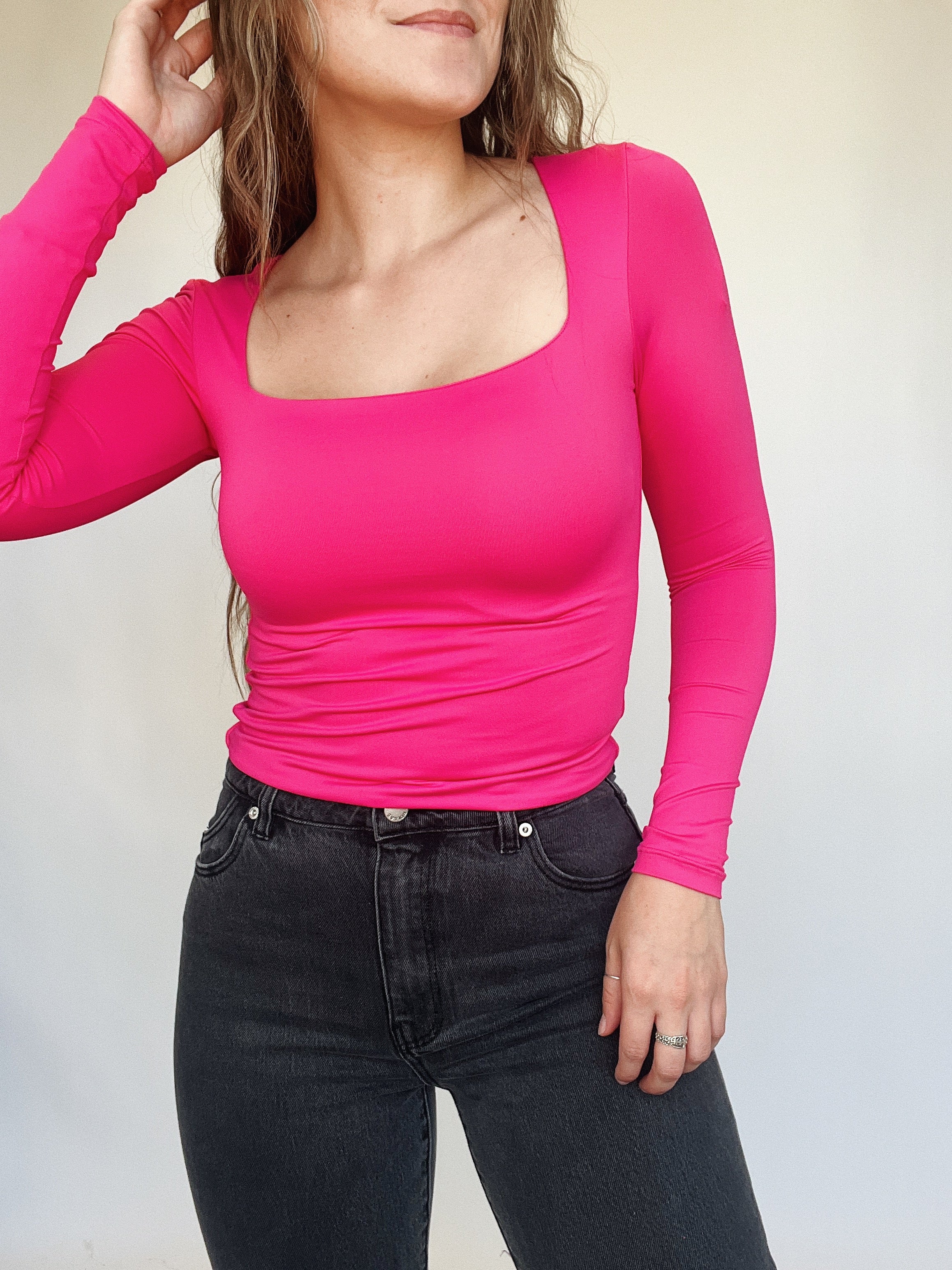 crop stacy square neck high back long sleeve tee