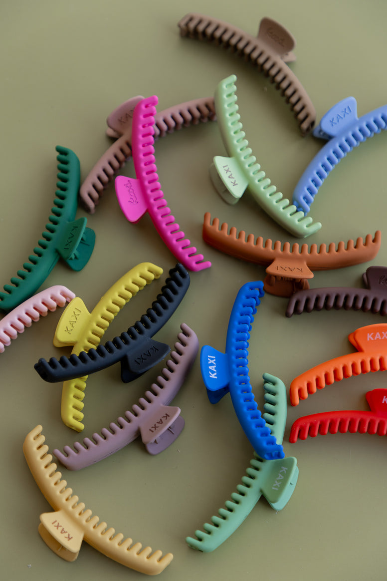 matte hold everything claw - midi