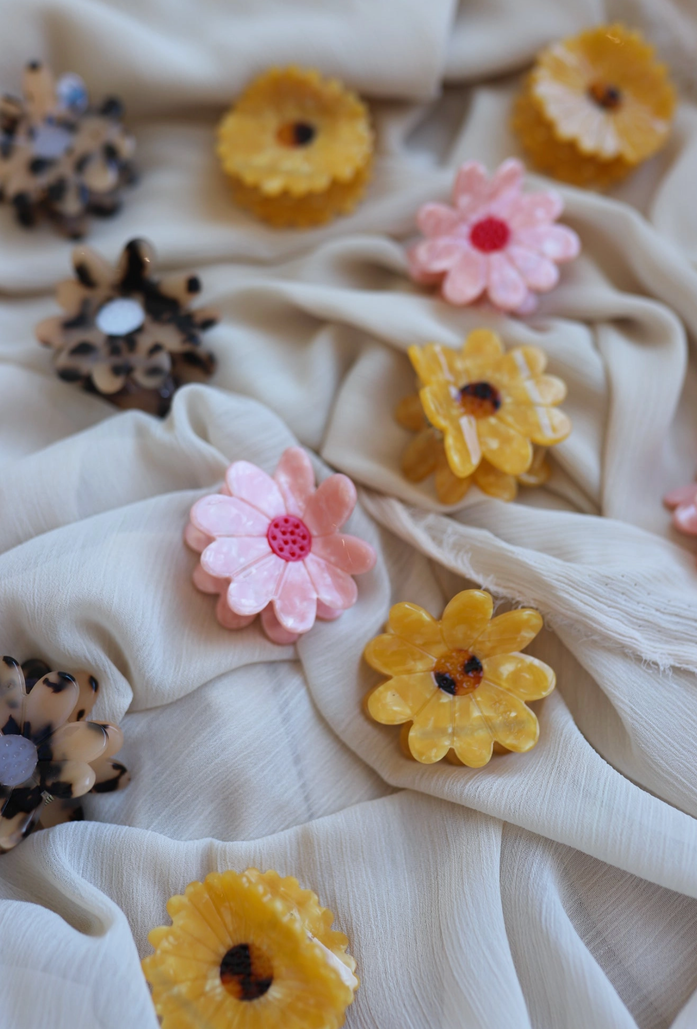 kaxi small flower clip