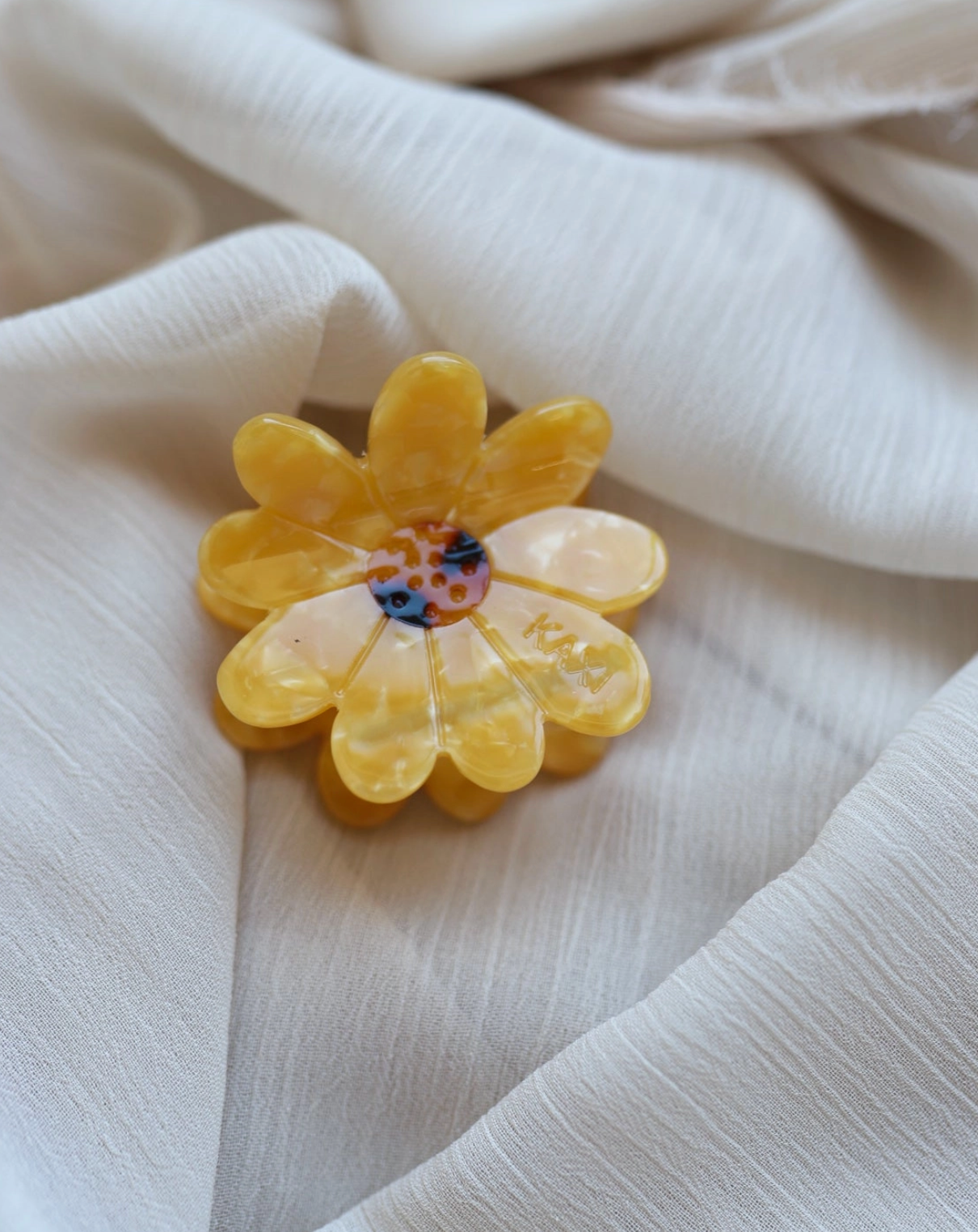 kaxi small flower clip