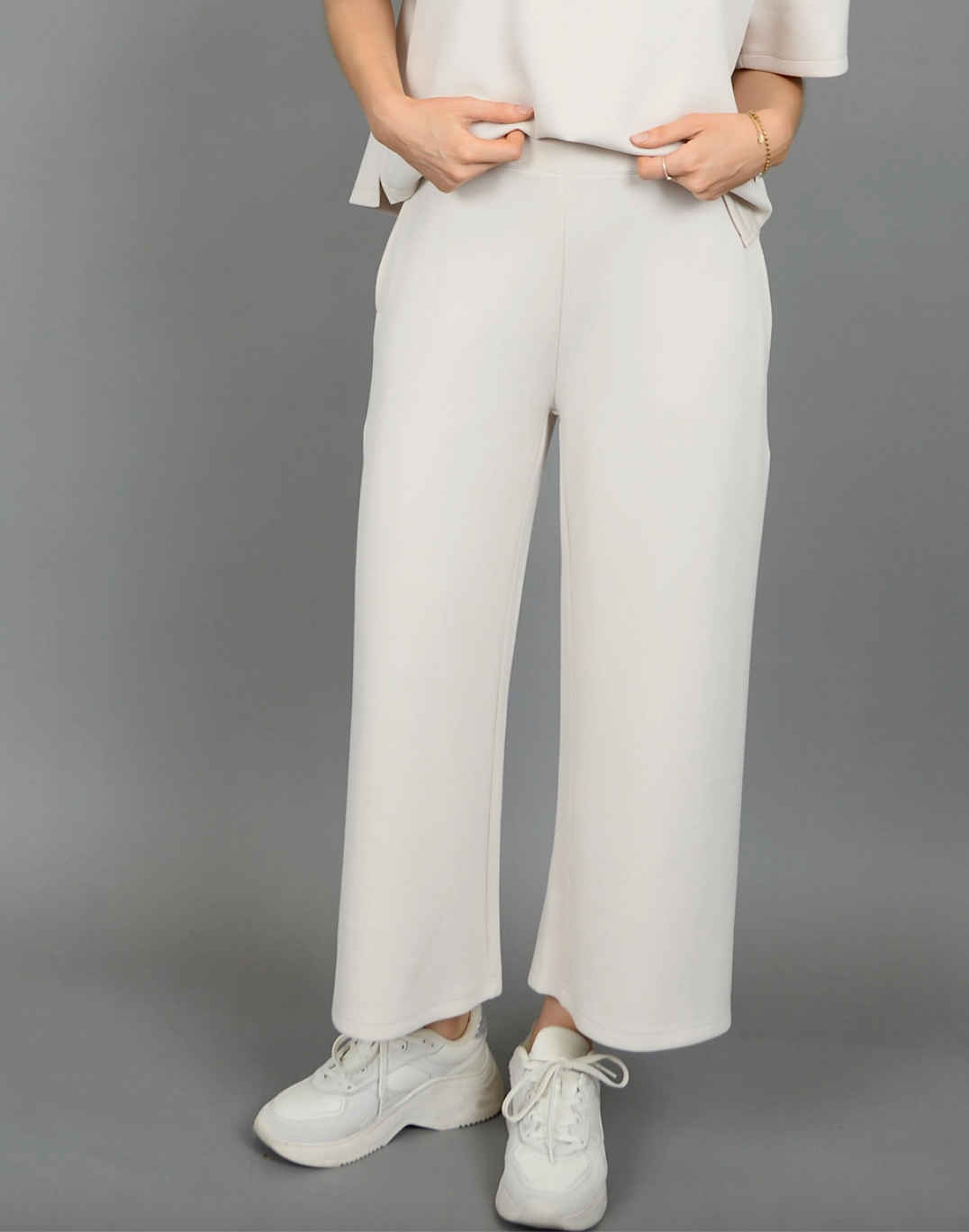 victoria soft knit cropped pants