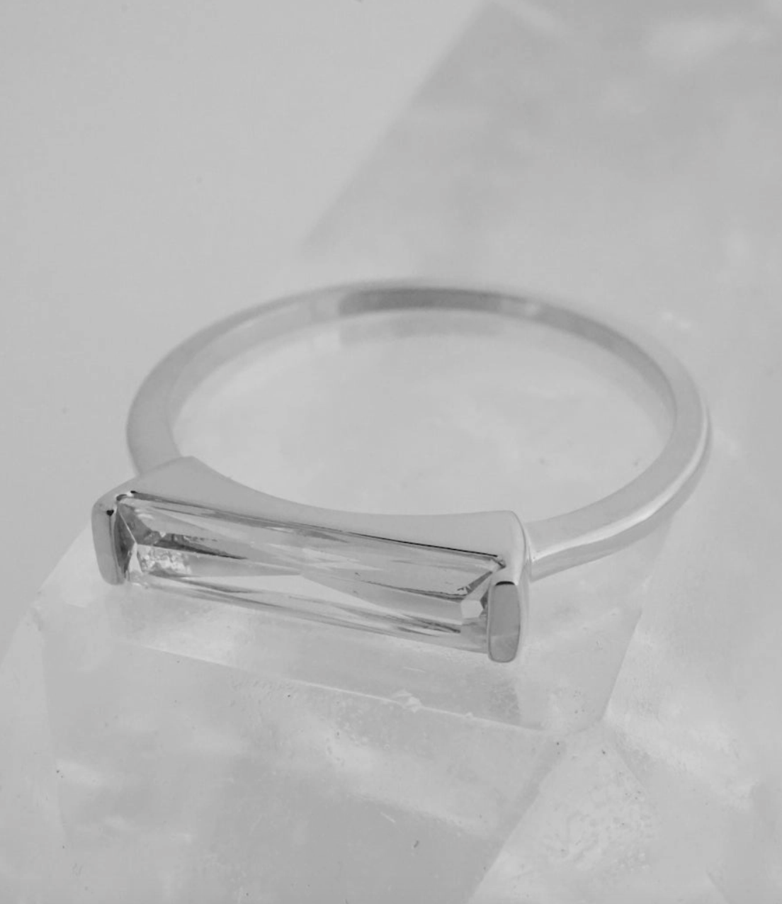 lorena baguette ring