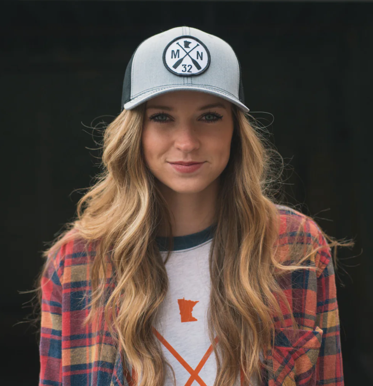 the classic mn paddle mesh snapback