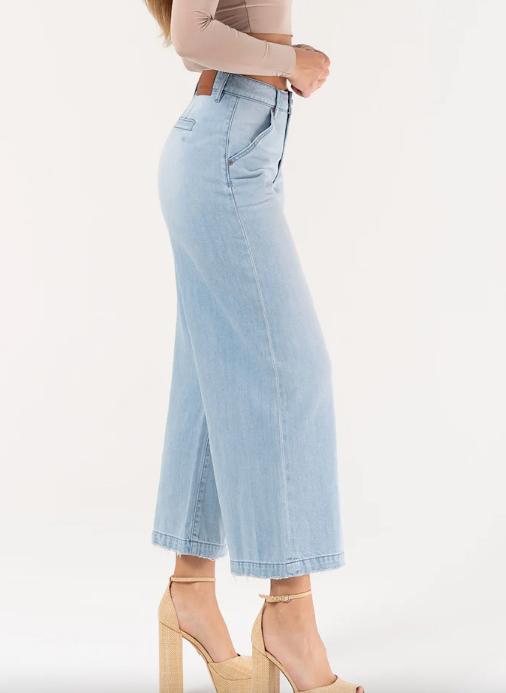 nori cropped wide leg jeans - light blue