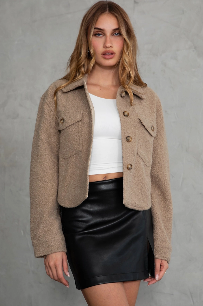 fray faux sherpa cropped shacket