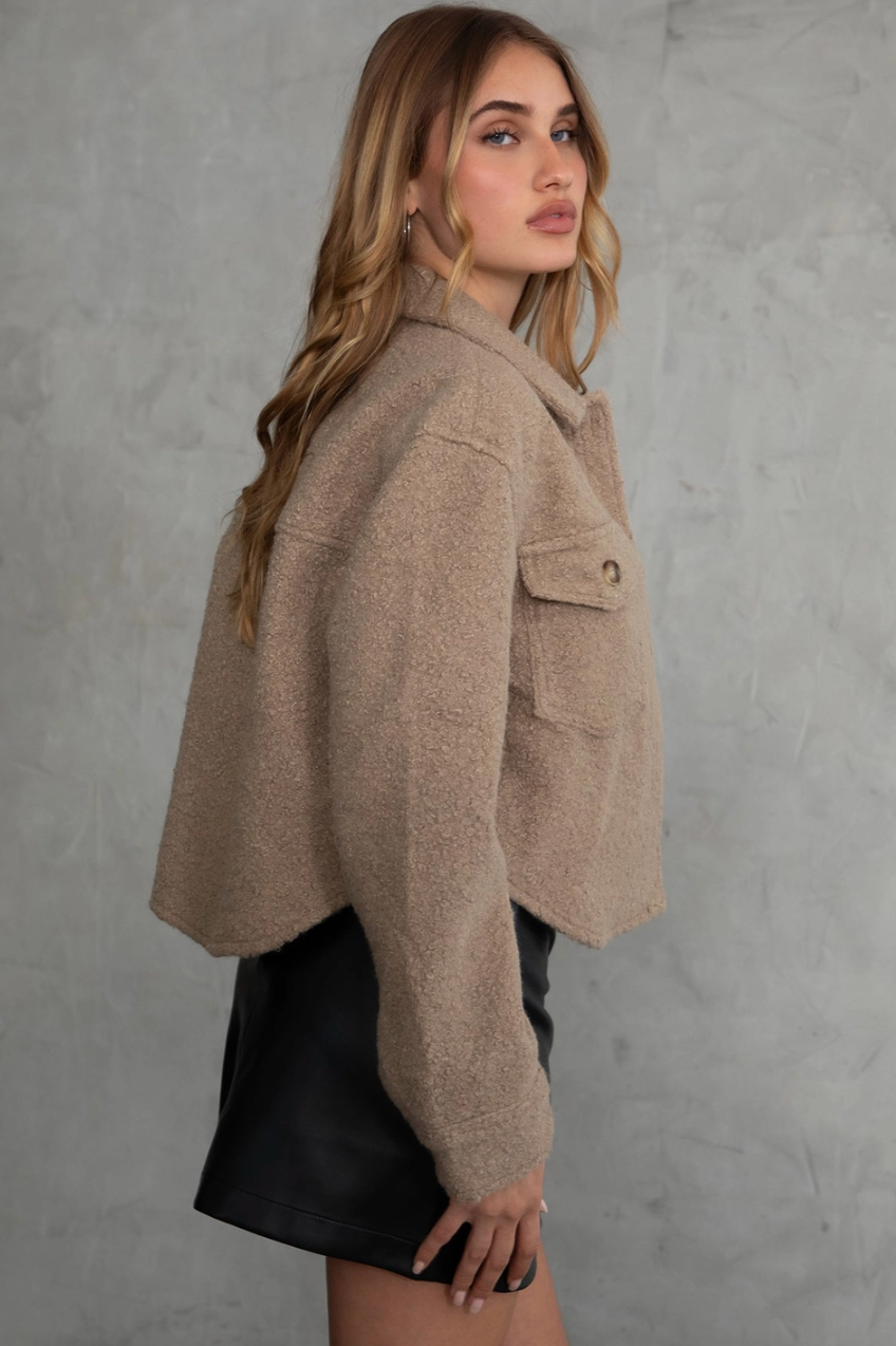 fray faux sherpa cropped shacket