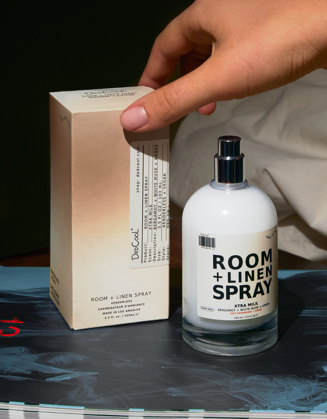 dedcool room + linen spray - xtra milk