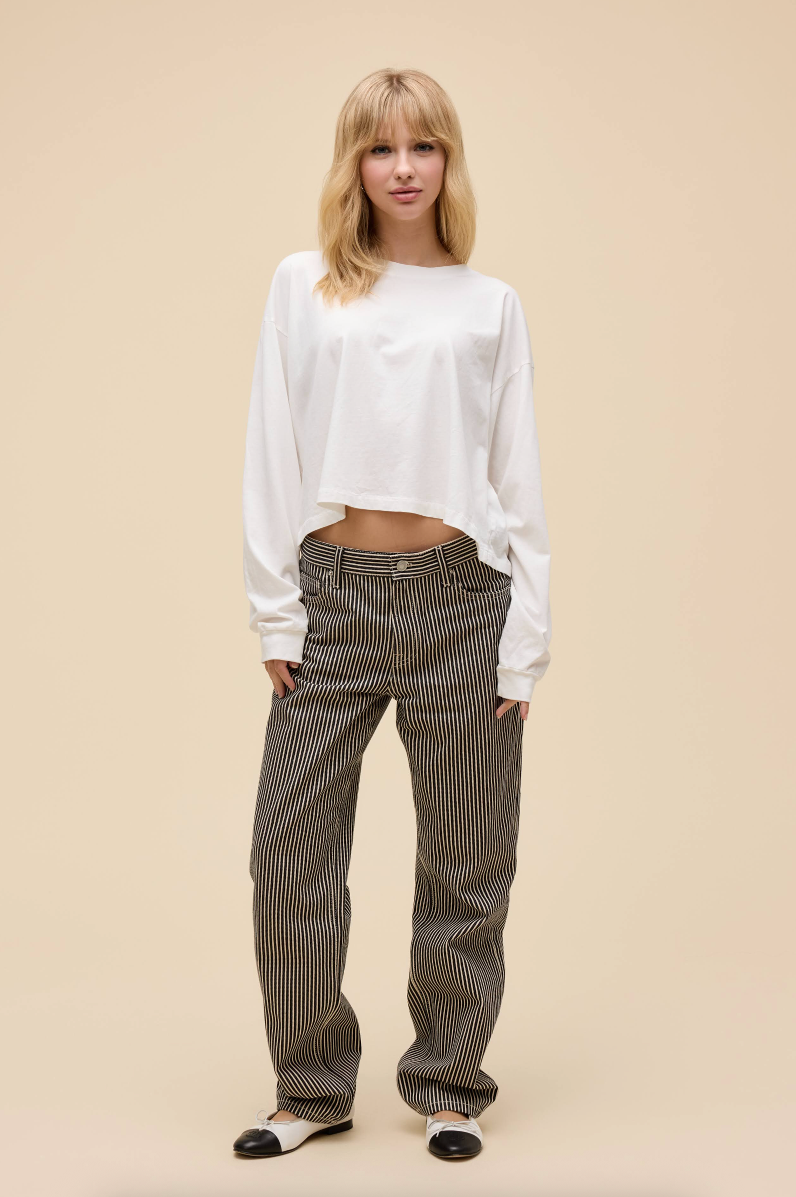 solid meet & greet long sleeve tee